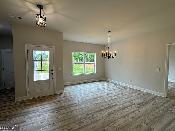 3rd image of 2021 N Hicks Rd