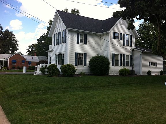 2nd image of 502 W Pearl St