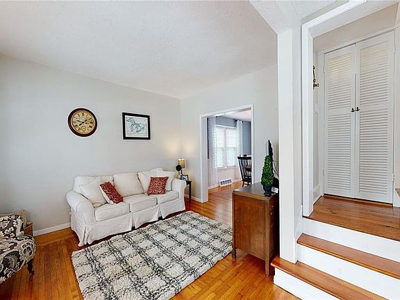 3rd image of 1538 Lakeland Ave