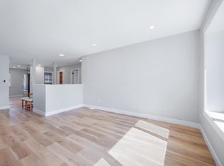 11850 Greenhaven Ct, Pitt Meadows, BC V3Y 1L6