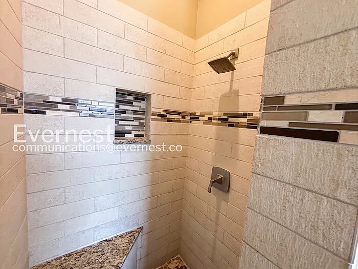 21208 Oak Dale Dr — Photo 8