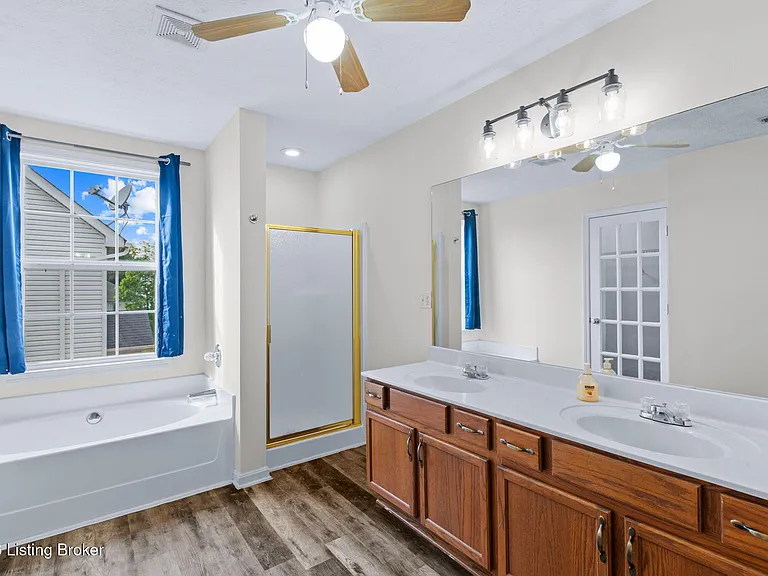 5001 Middlesex Dr — Photo 26