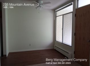 235 Mountain Ave APT 3, Waukesha, WI 53188