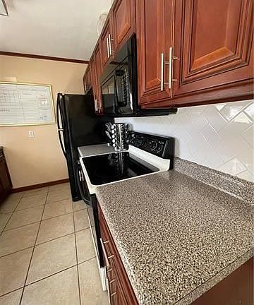 4th image of 4215 Lehigh Dr