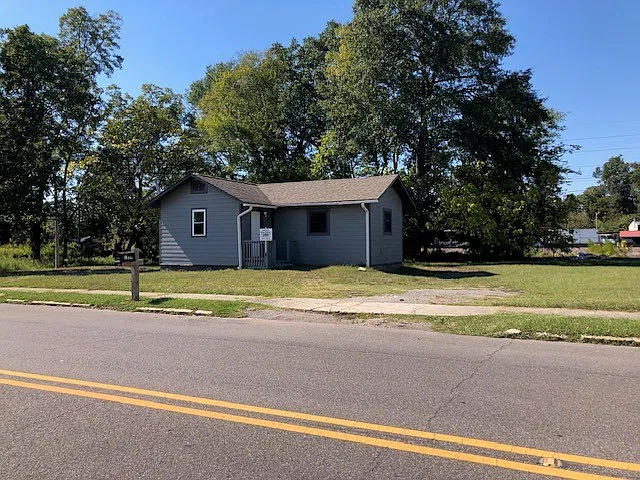 2 bed, 689 sqft, $800 — Photo 1