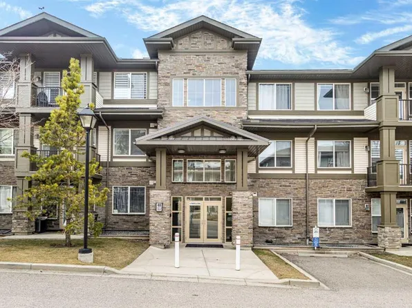 48 E Panatella Rd NW #207, Calgary, AB T3K 0V4
