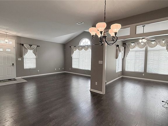 5th image of 28 Hunters Woods Blvd #B