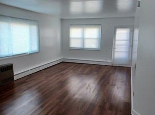 420 S Maple Ave #1, Oak Park, IL 60302