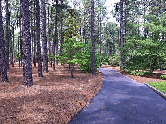 2nd image of 485 Lake Dornoch Dr