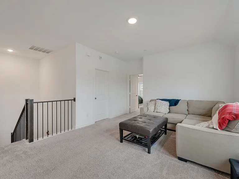 442 Matthew Dr — Photo 21