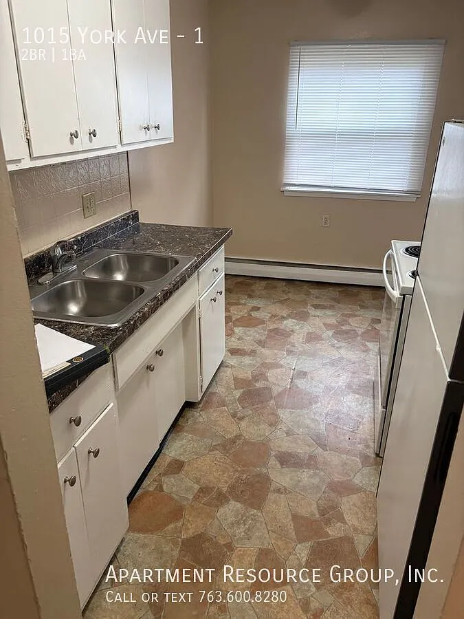 2 Bed/1 Bath Apt for Rent in St Paul! Off Street Parking Included! — Photo 2