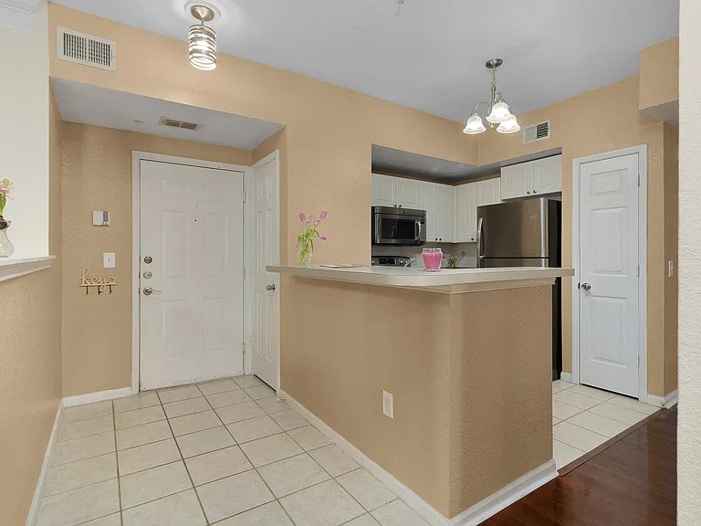 211 Longview Ave #9307 — Photo 12