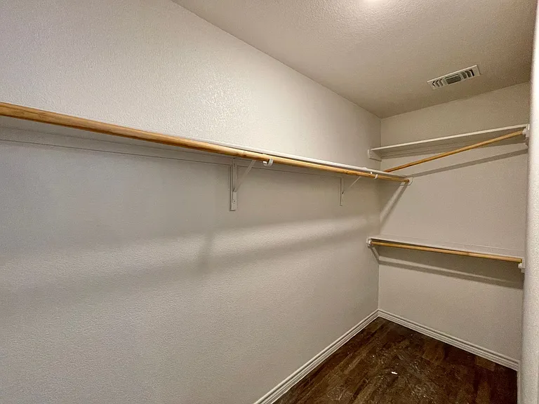 1708 Clovis Dr — Photo 18