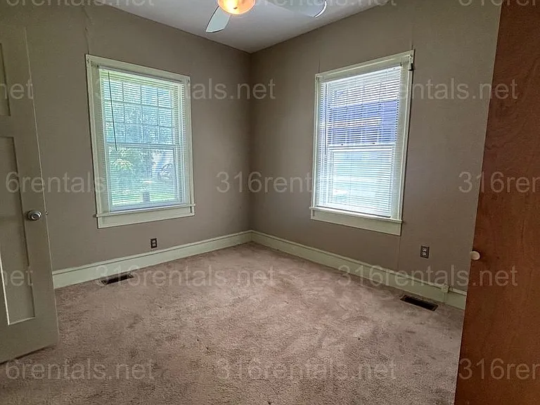 1014 W 2nd Ave — Photo 4