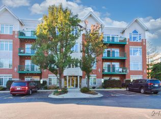 640 McHenry Rd APT 401, Wheeling, IL 60090