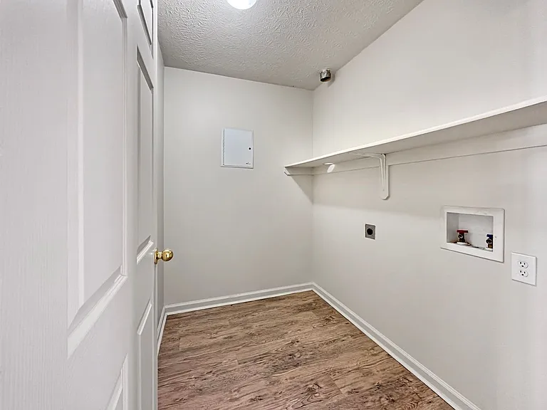 19364 Chelsey Dr — Photo 17