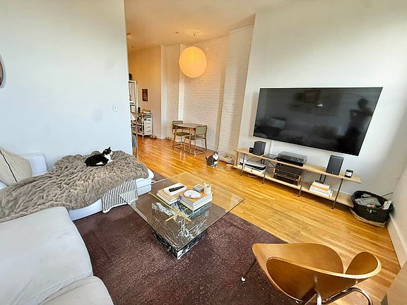 4th image of 101 Jefferson Ave APT 4B