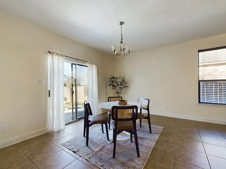 12013 Oaklynn Ct — Photo 5