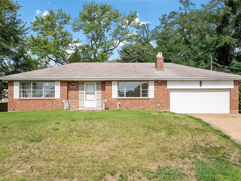 1st image of 10023 Crown Point Dr