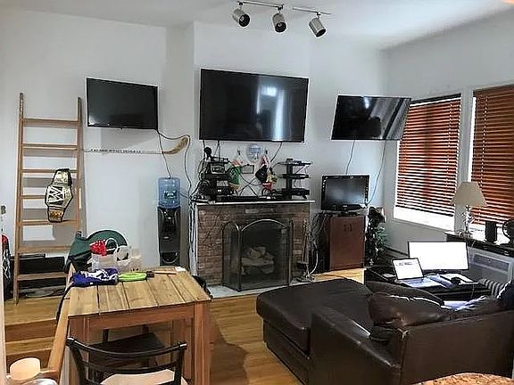 5th image of 234 Hudson St #1C