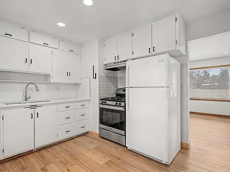 4002 Mallow Rd #B — Photo 8