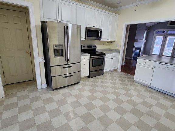 5th image of 3120 Metthame Dr