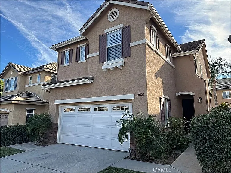 30323 Cedar Oak Ln