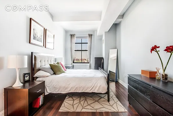 Sold by Compass | media 3