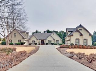 2053 Burgundy Dr, Braselton, GA