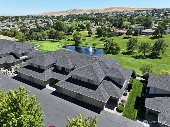 3710 W Canyon Lakes Drive #D102, Kennewick, WA 99337