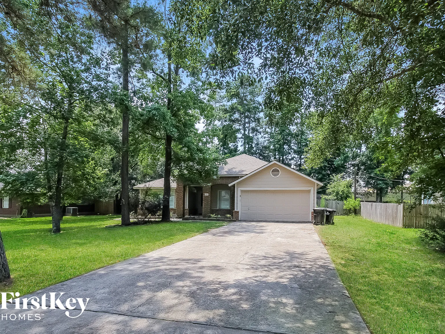 3 bed, 2.0 bath, 2162 sqft, $2,580 — Photo 1