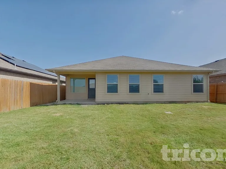 324 Foxhunter St — Photo 14
