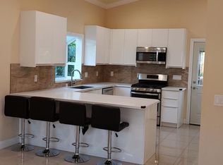 1454 E Woodbury Rd, Pasadena, CA 91104