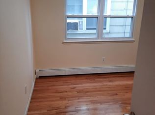 567 70th St, Guttenberg, NJ 07093