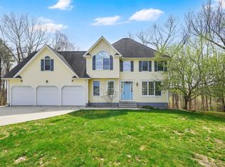 75 Spruce Cres, Feeding Hills, MA 01030