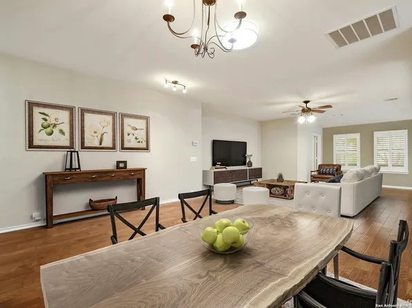 15814 HASTINGS PARK, Selma, TX 78154