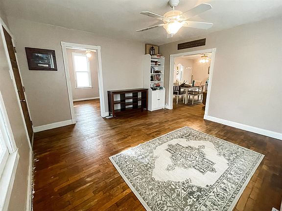 3rd image of 310 Jackson Ave