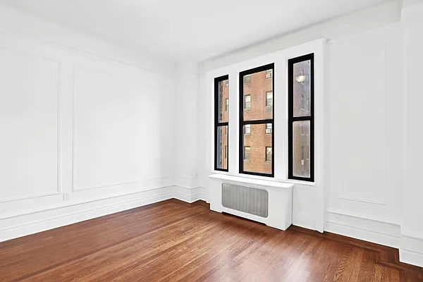 Rented by Cooper & Cooper Real Estate | media 10