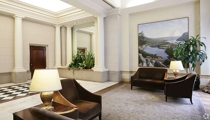 Rented by 280 Park Avenue South Realty | media 22