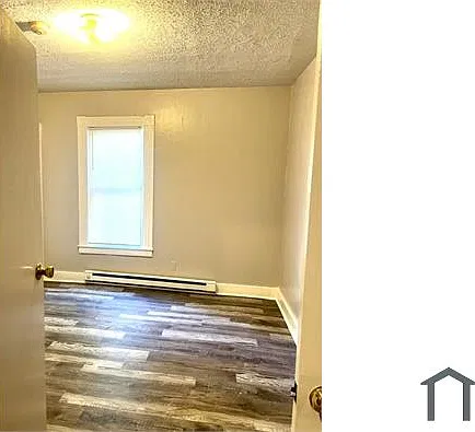 3 bed, 900 sqft, $1,600 — Photo 3