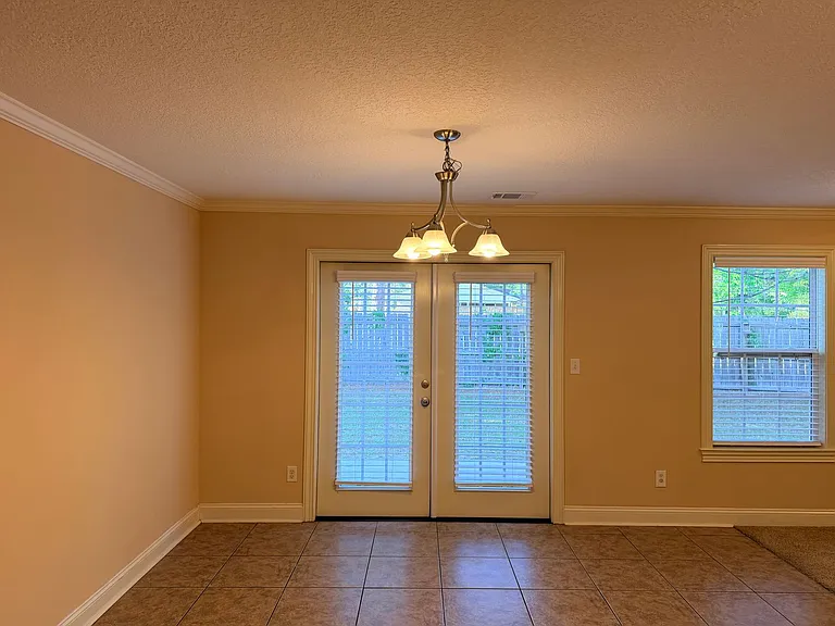 4901 Liberty Cir — Photo 27