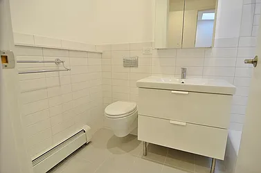 Rented by Park Property Advisors