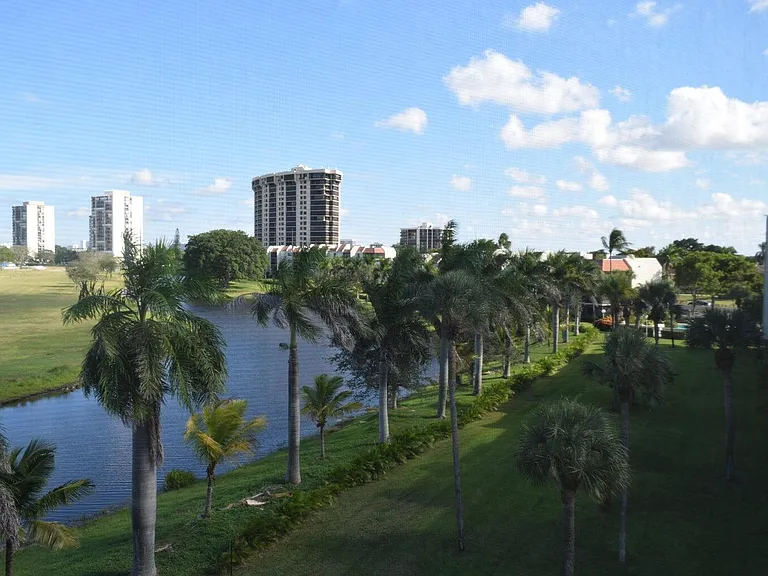 3050 Presidential Way #205 — Photo 14