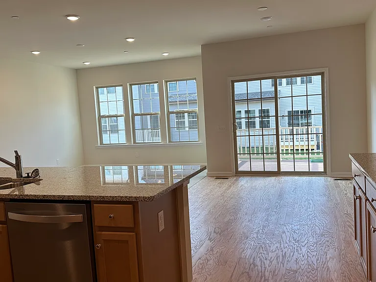 133 S Buck Tavern Way — Photo 7