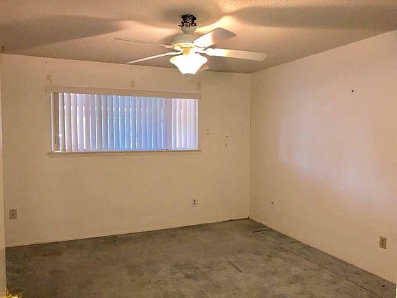 2nd image of 29 E Townhouse Ln #30