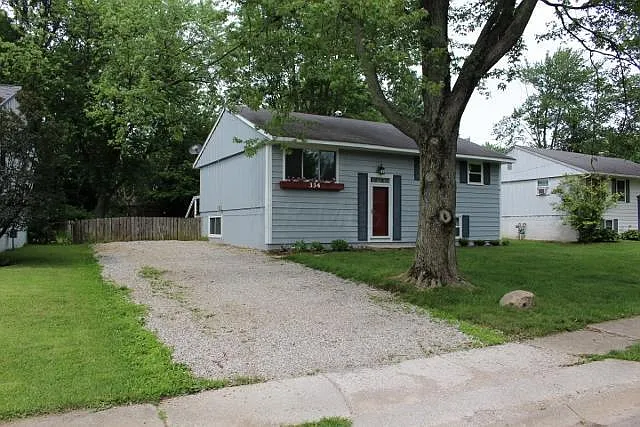 334 Orchard Ln photo 1