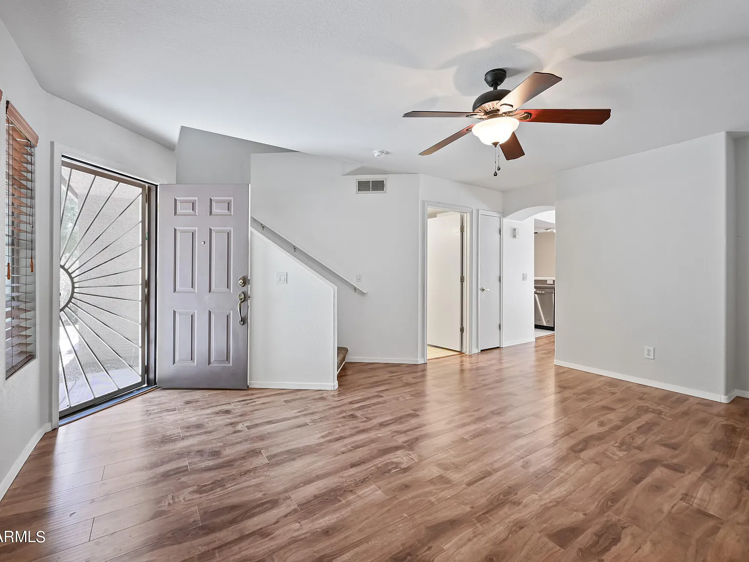 3 bed, 2.0 bath, 1468 sqft, $2,150 — Photo 4