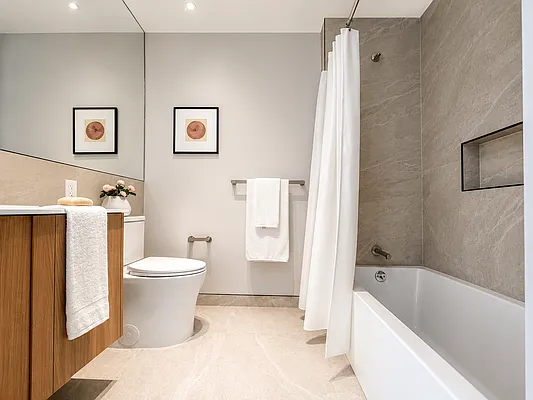 Bathroom, photo 1