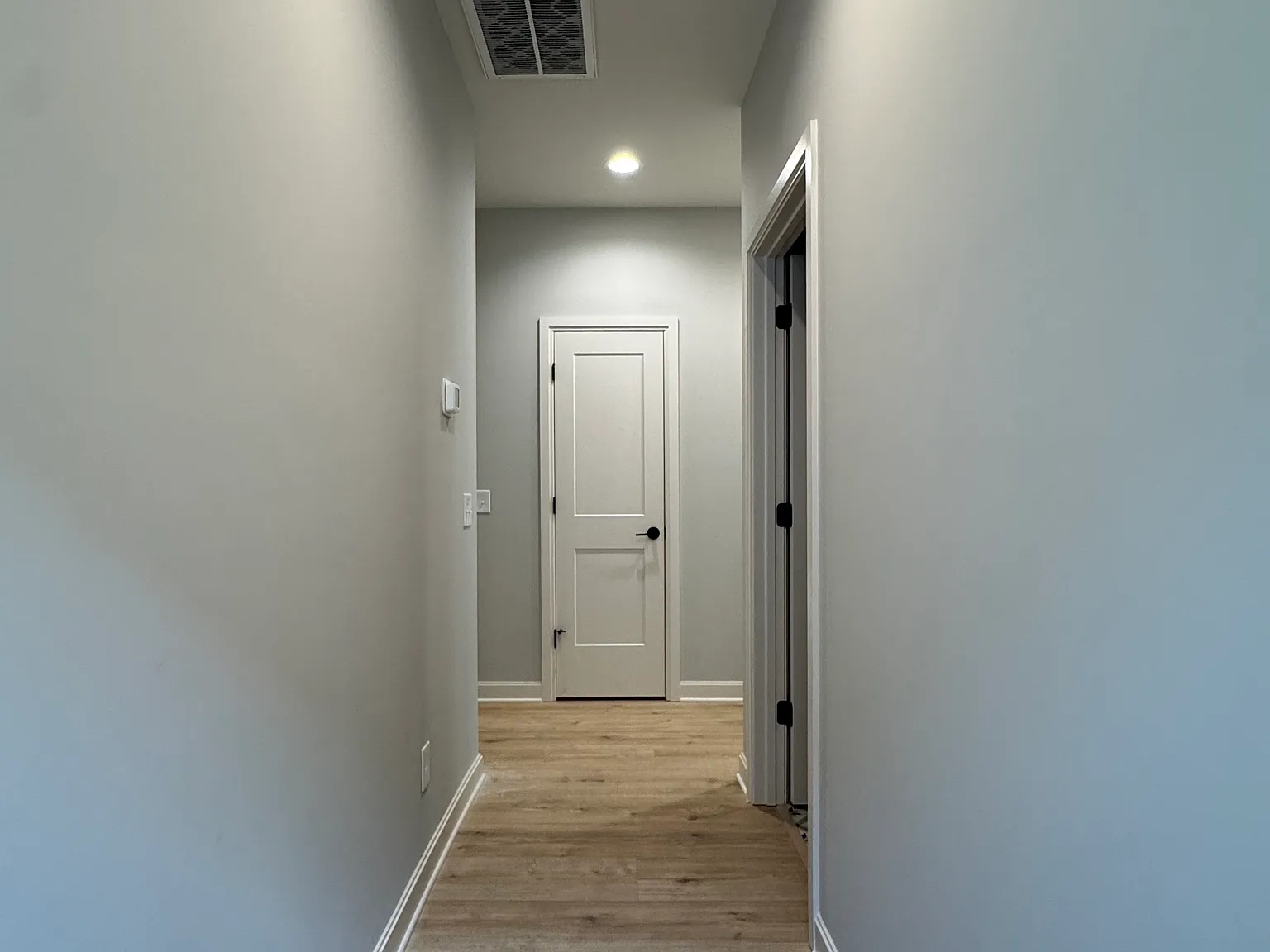 3 bed, 3.5 bath, 2265 sqft, $3,800 — Photo 2