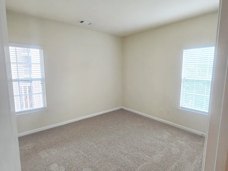 Clairmont at Farmgate — Photo 114